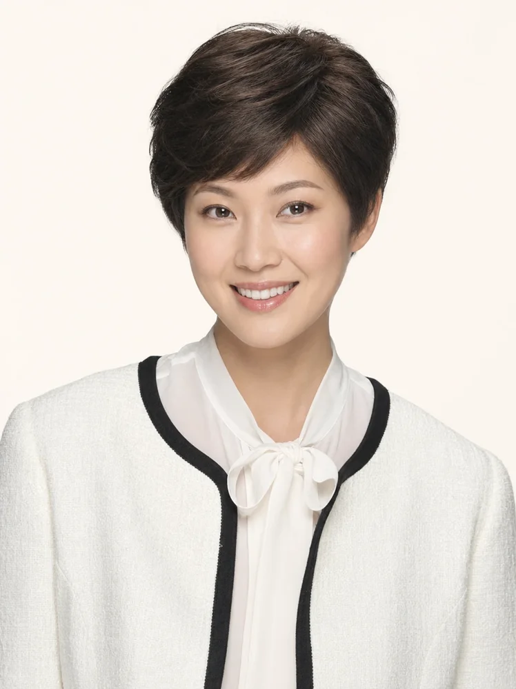 Estetica Tori | Synthetic Wig (Mono Top) — product style image